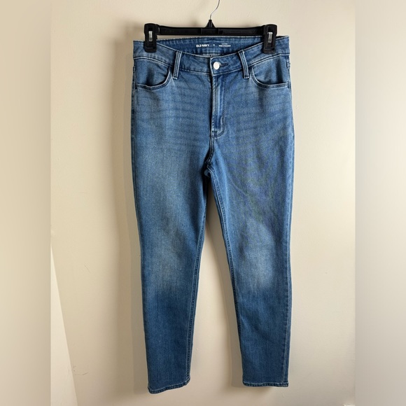 Old Navy Wow Straight Jeans 6 - Picture 3 of 8